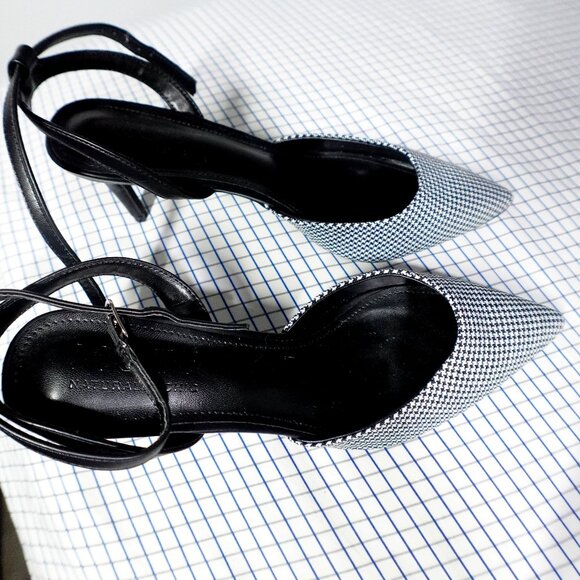 MOTF Pointy sling back heel shoes narrow size 9 New - Picture 1 of 3